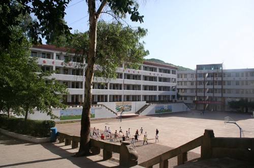 四川省南江县第二中学校园风采