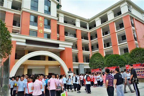 北大成都附属实验学校2019年直升计划