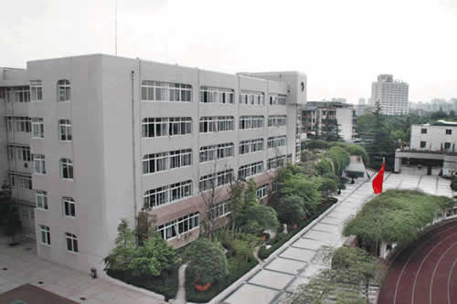 列五中学特色课程