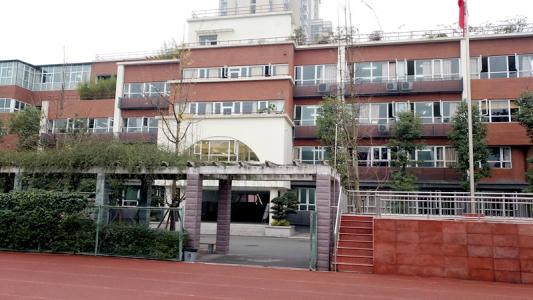 ​七中八一学校办学特色