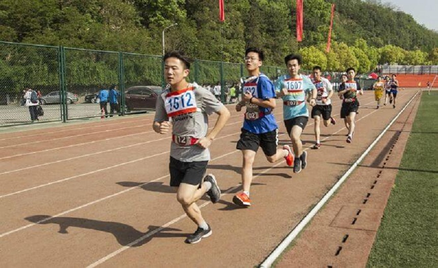 2019年成都中考体育1000米/800米跑训练方法