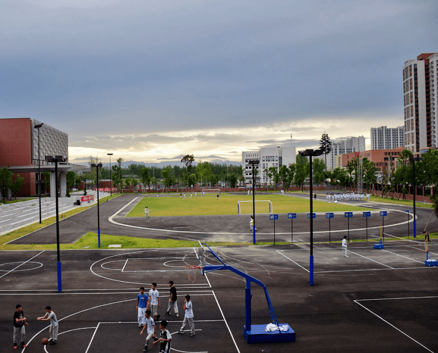 电子科技大学实验中学环境好不好？