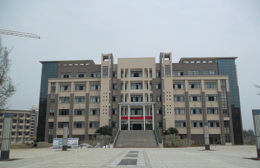 眉山车城中学这所学校怎么样？