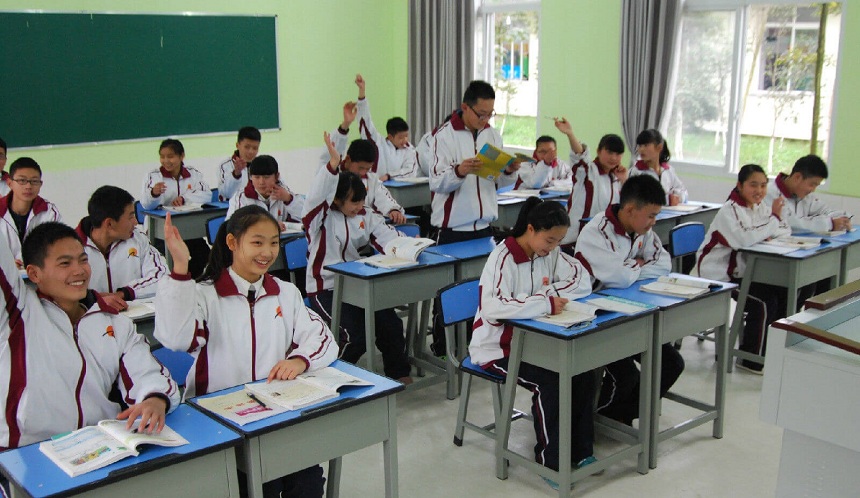雅安市强项双语中学校园环境怎么样？