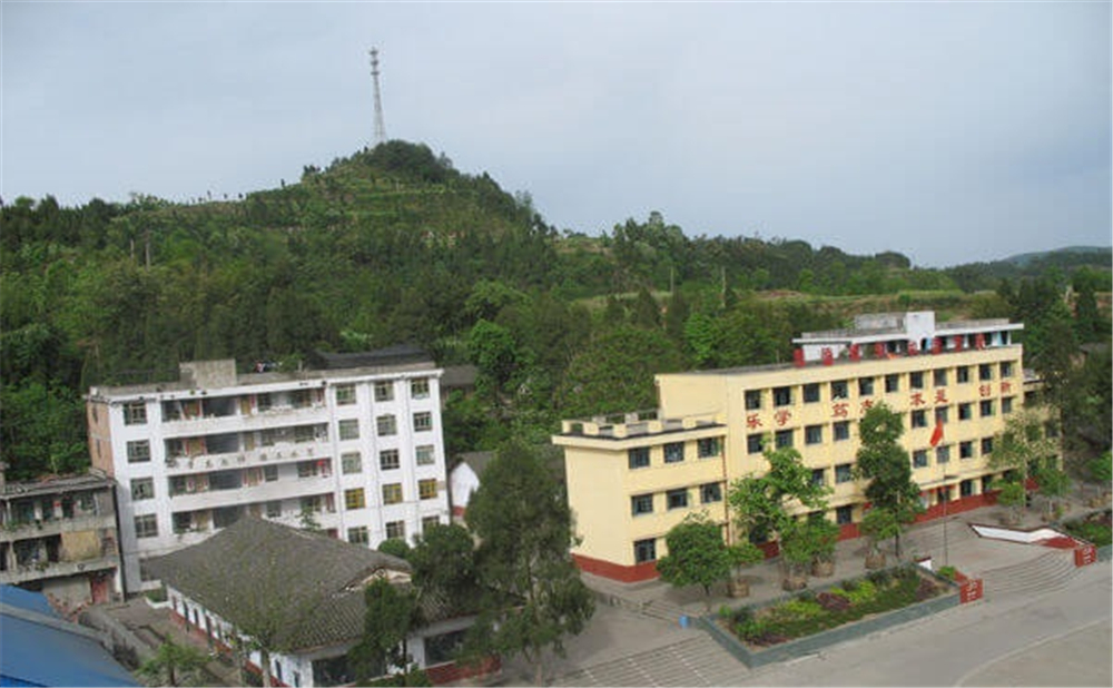 巴州区茶坝中学2020年招生计划公布了吗？