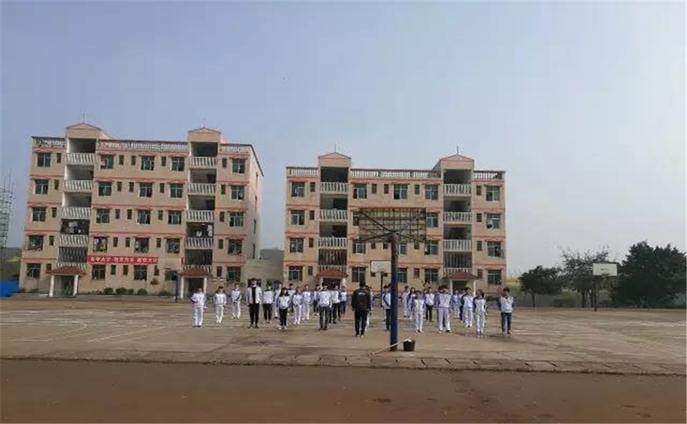内江市第十一中学学校环境怎么样？