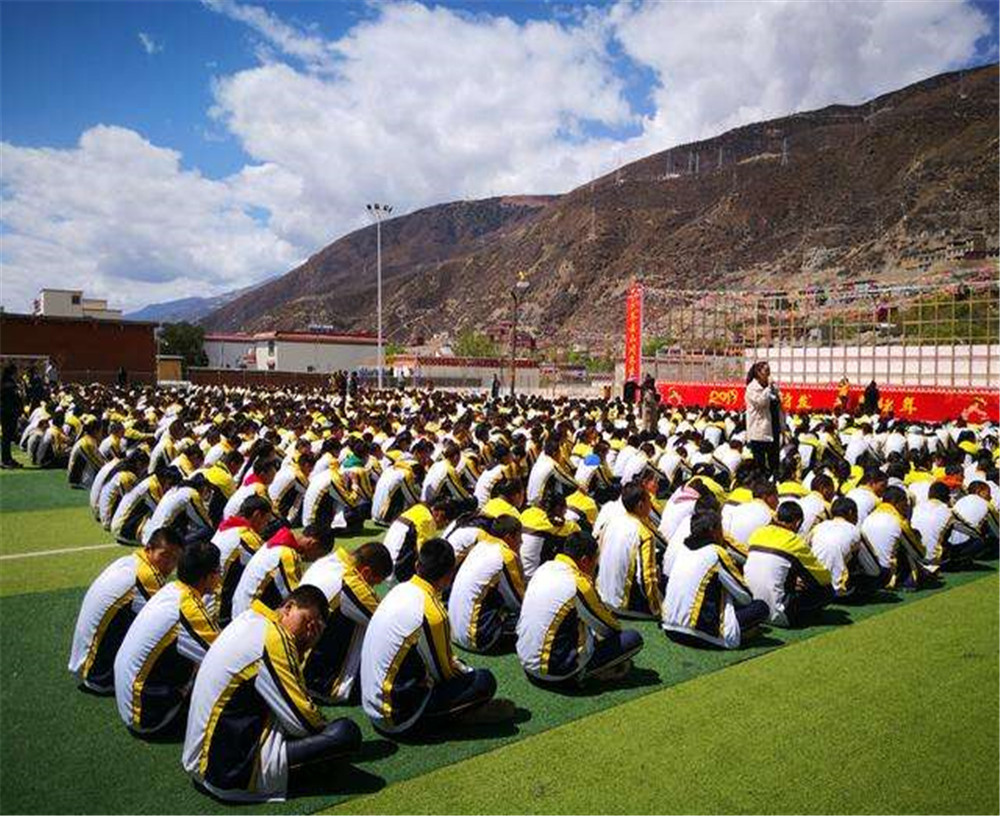 巴塘县中学2020年招生计划公布了吗？