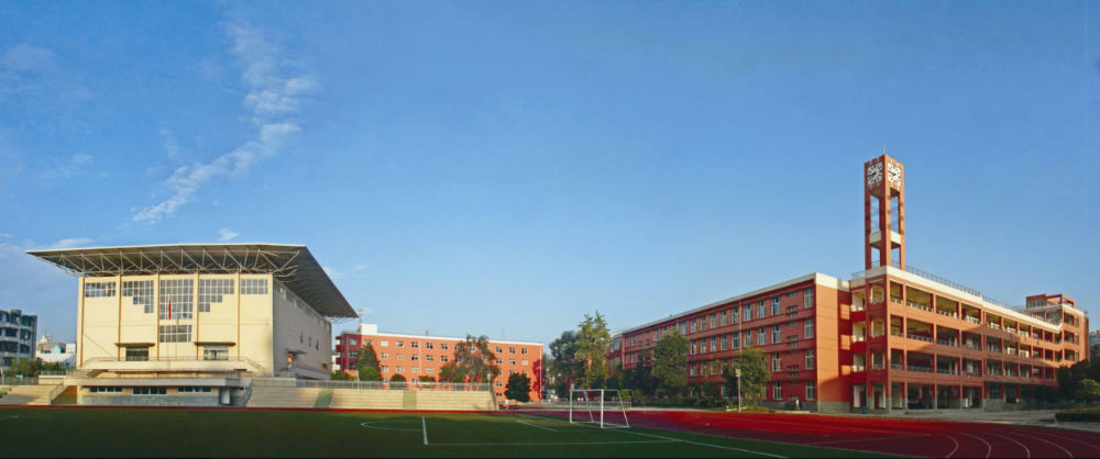 成都八中这个学校怎么样?