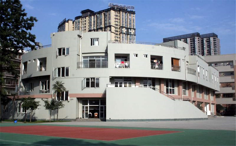 成都市盐道街中学的老师怎么样？