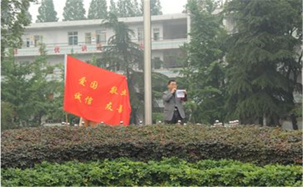 郫县二中近三年录取分数线是多少？
