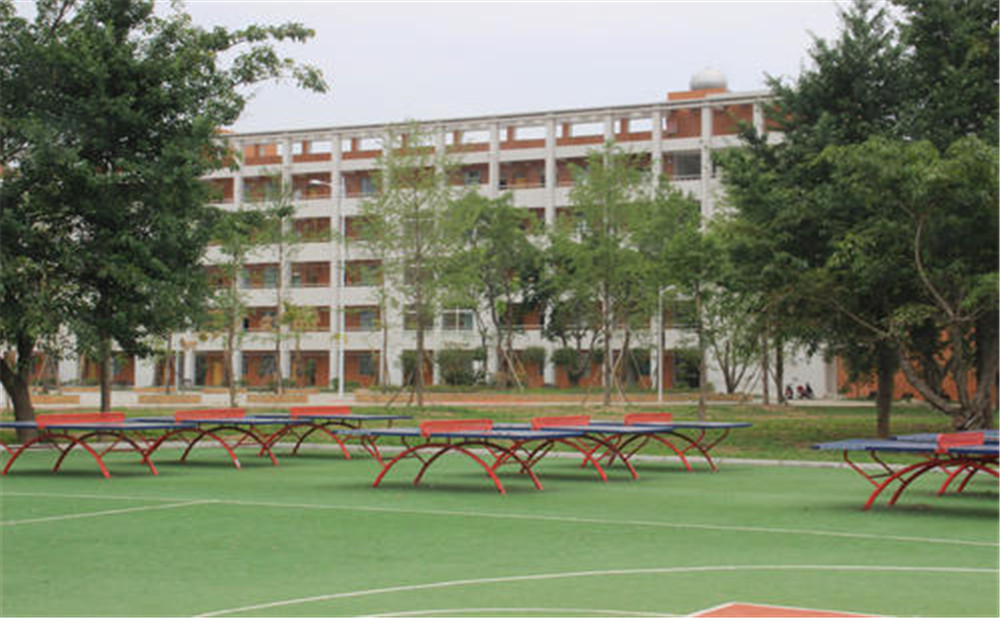 金堂实验中学的高中宿舍怎么样？