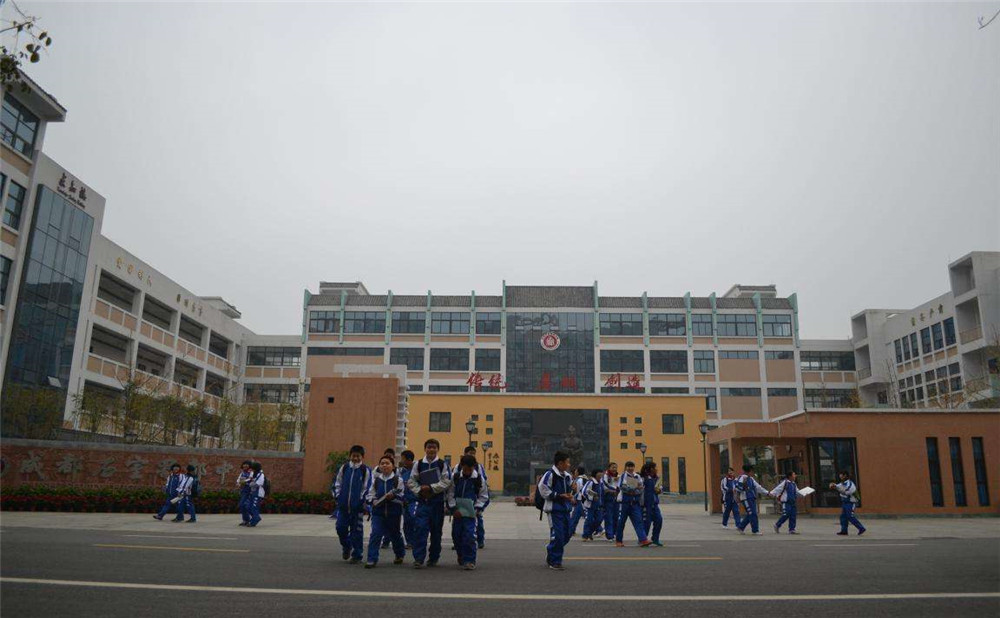 成都石室蜀都中学高中宿舍怎么样？