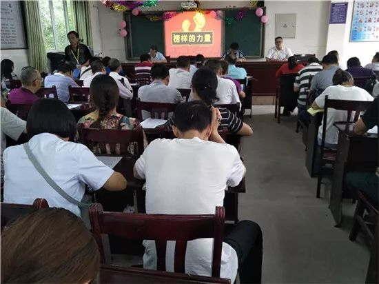 养马中学的宿舍怎么样？