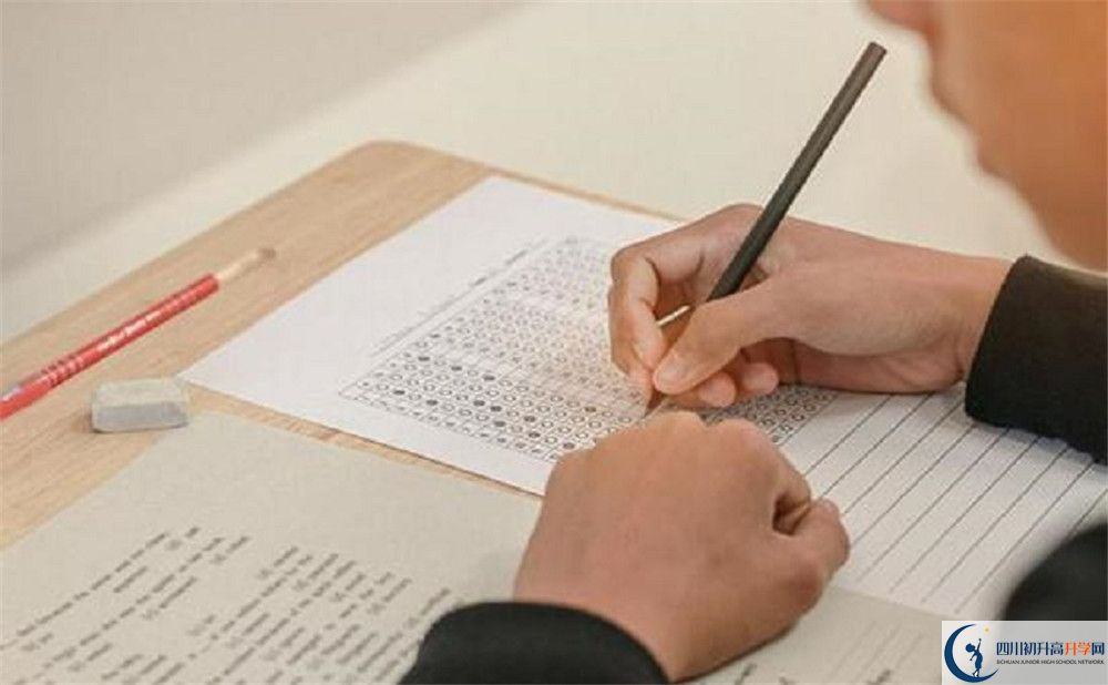 成都石室外国语学校是怎么样的学校？