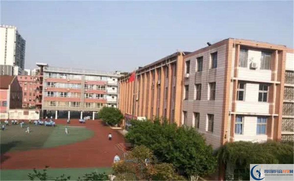 通锦中学的分数线是多少？
