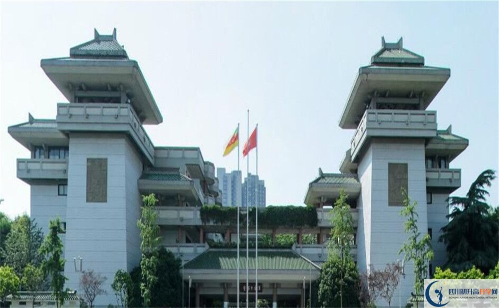 成都石室中学初升高的政策是什么？