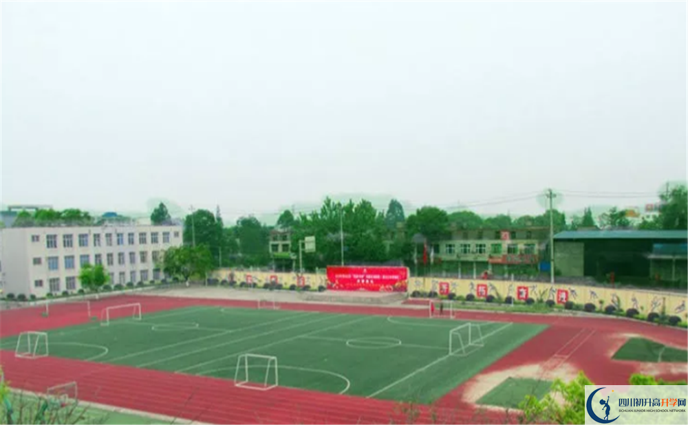 青白江中学初升高向外地招生吗？
