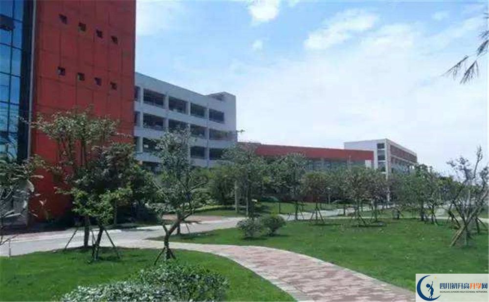 成都航天中学2020年中考录取分数线是多少？