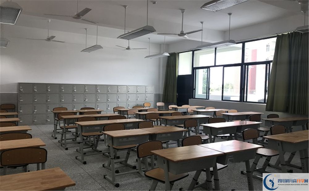 成都西川中学​高三诊断考试时间怎么安排的？