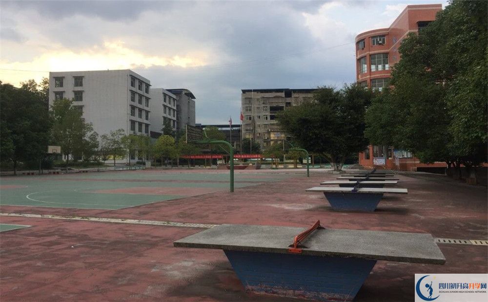 芦溪中学高三诊断考试时间怎么安排？