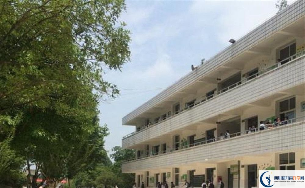 成都市太平中学位置在哪里？