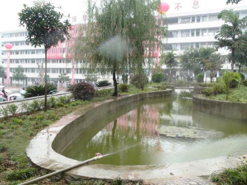 筠连县第二中学校园风采
