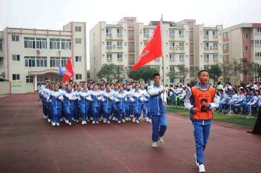 大邑县实验中学联系电话是多少？