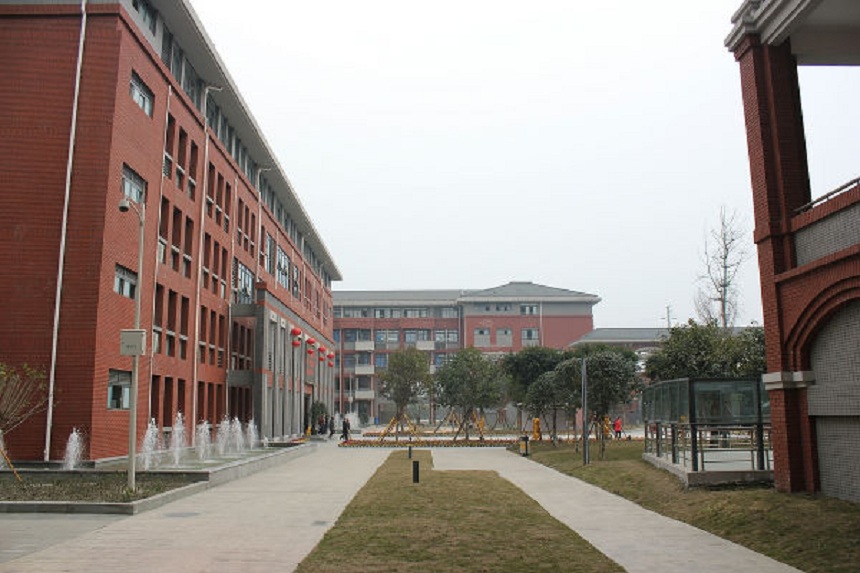 七中万达学校2019年中考分数线是多少？