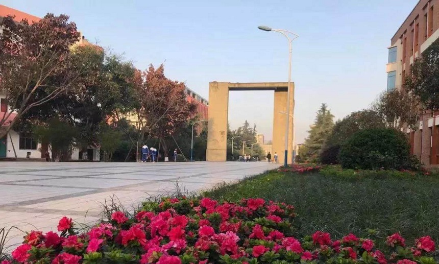 罗江中学在哪里，有没有地址？