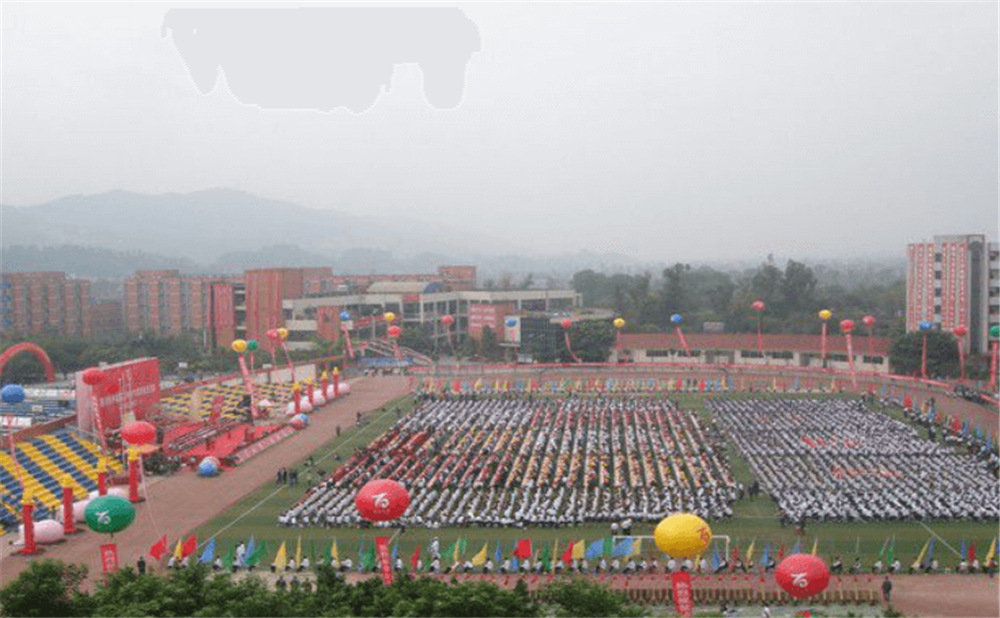 四川省泸县第二中学2020年招生计划是多少？