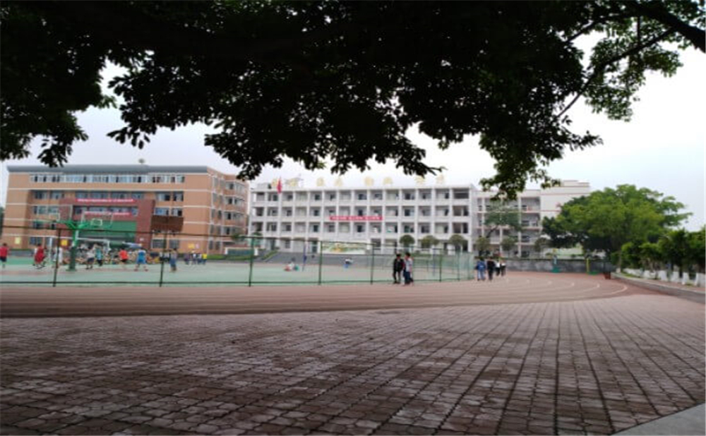 南充市李渡中学2020年中考录取分数线多少分？