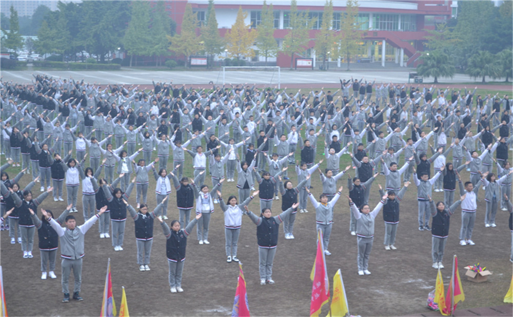 北大附中成都为明学校的老师怎么样？