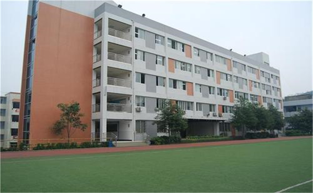 石桥中学近三年的录取分数是多少？