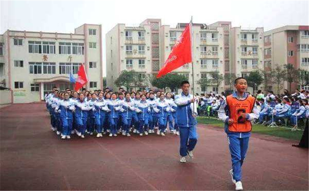 大邑县实验中学近三年的录取分数是多少？