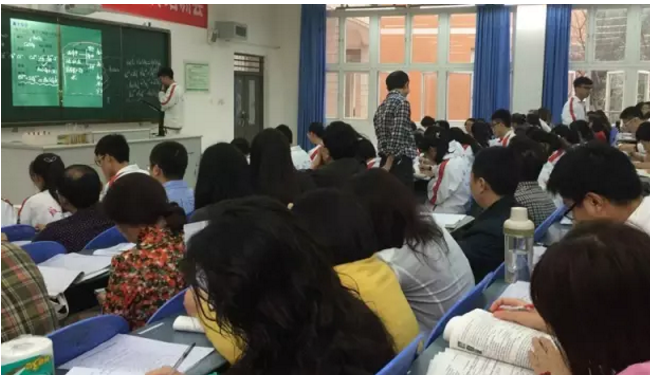 成都七中实验学校的录取分数线是多少？