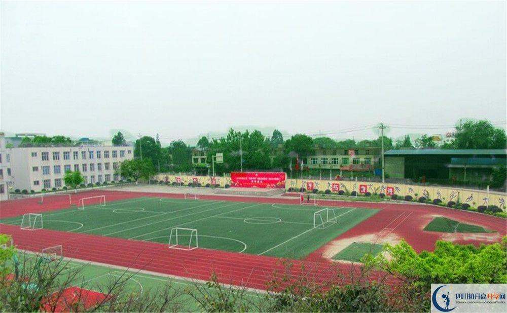 青白江中学的地址在哪里？