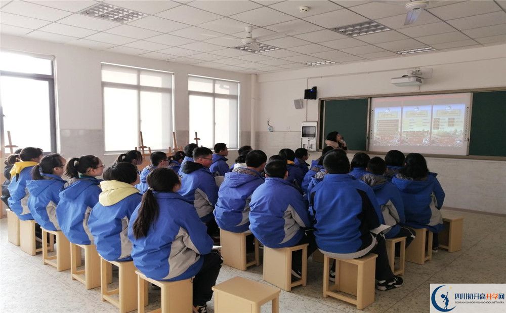 成都市第四十九中学初升高难不难？