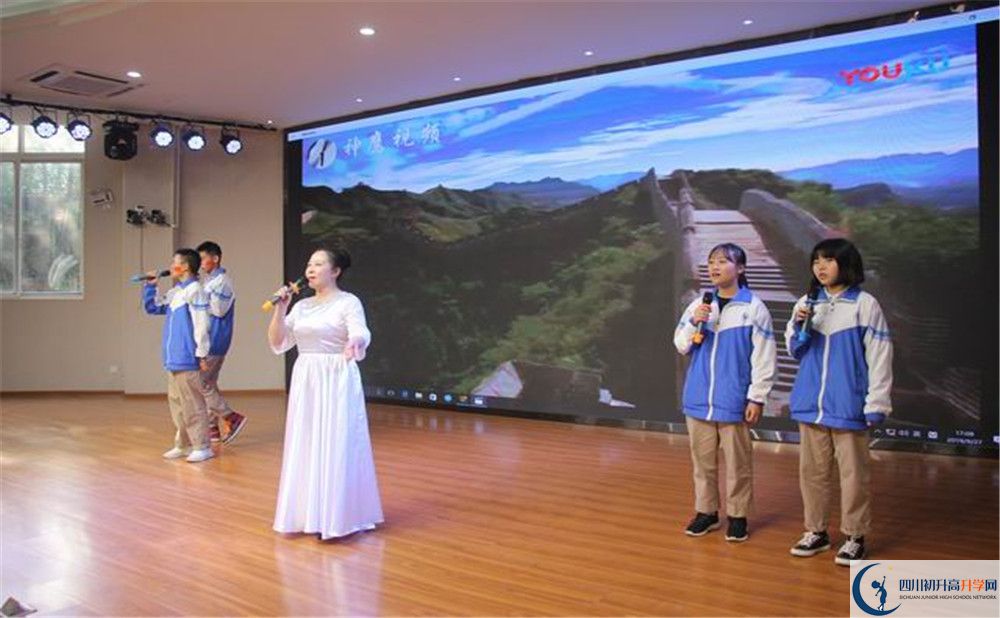 大邑县实验中学2020年外地生学费是多少？