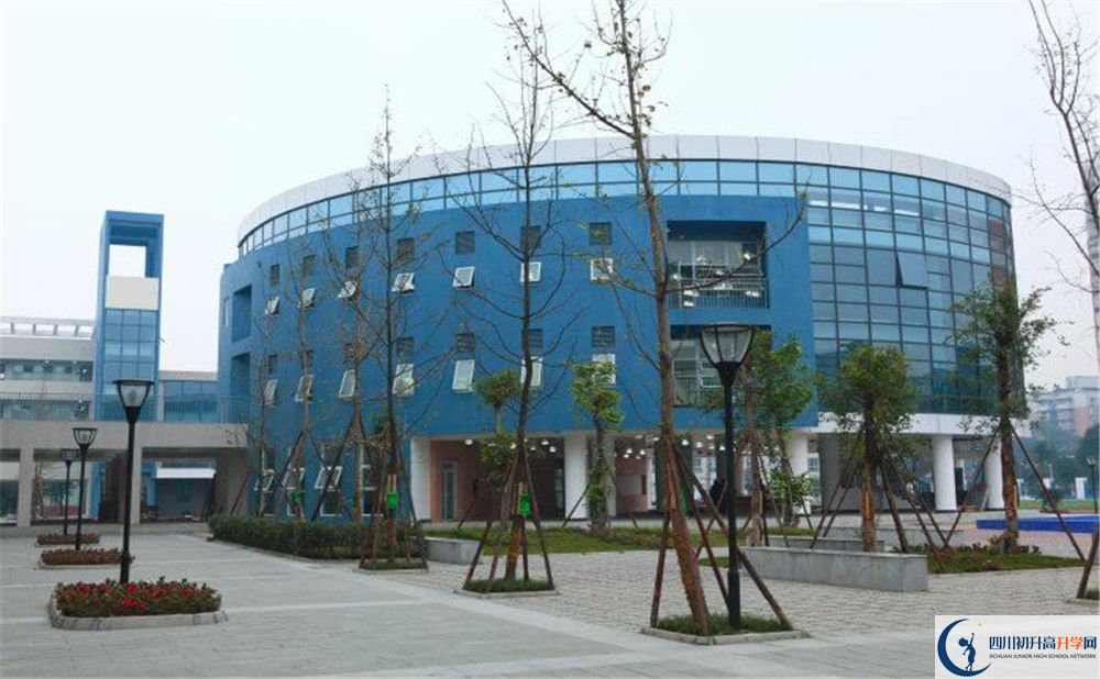 成都成飞中学在全国高中排名是多少？