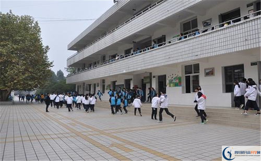 成都市太平中学校园风采