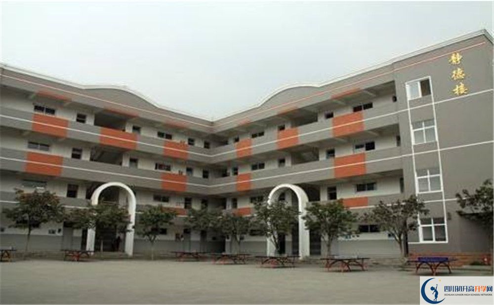 师大一中龙泉校区2020年寝室怎么样？